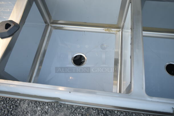 BRAND NEW SCRATCH AND DENT! Regency 600S42424224 Stainless Steel 4 Bay Sink w/ Dual Drain Board. No Legs. Bays 24x24x13.5. Drain Boards 22x26 - Image 7 of 9