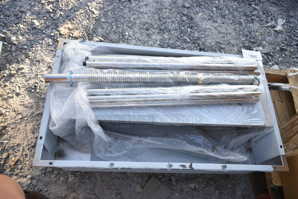 BRAND NEW SCRATCH AND DENT! Stainless Steel Pet Bathtub - Image 4 of 10