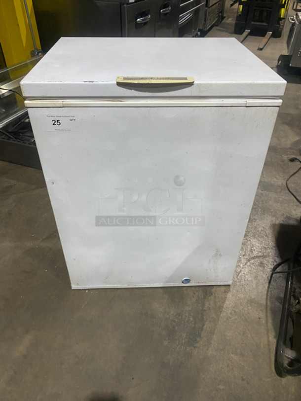 Electrolux White Commercial Reach In Chest Freezer/ Cooler! With Hinged Top Lid!  Model: FFC05C2AW1 SN: WB22432640 115V 60HZ 1 Phase - Image 1 of 8