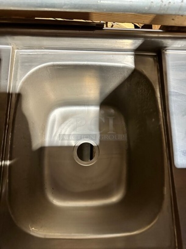 BRAND NEW! IN THE CRATE! Eagle Commercial Single Compartment Sink! With Dual Side Drain Board! With Back Splash! With Legs! All Stainless Steel! Model: 41416118 - Image 4 of 6