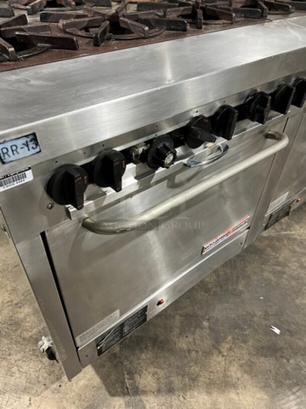 Southbend Commercial Natural Gas Powered 12 Burner Stove! With Raised Back Splash And Salamander Shelf! With 2 Full Size Oven Underneath! All Stainless Steel! On Casters! Working When Removed! - Image 4 of 11