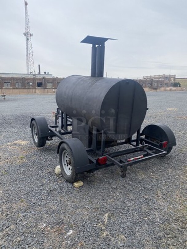 Sweet! LANG Heavy Duty Commercial Deluxe 60 Mobile 3 Tier Smoker Trailer!  - Image 4 of 12