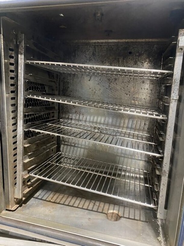 Alto Shaam Commercial Combitherm Convection Oven! With View Through Door! Metal Oven Racks! All Stainless Steel! Model: 1010ES SN: 566773000 208/240V 60HZ 3 Phase - Image 5 of 8