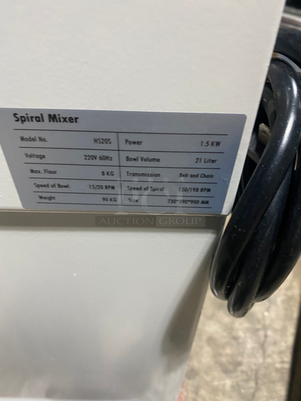 Two Thousand Commercial Floor Style Spiral Dough Mixer! With Spiral Attachment! Stainless Steel Mixing Bowl And Bowl Guard! Model: HS20S 220V 60HZ - Image 6 of 7