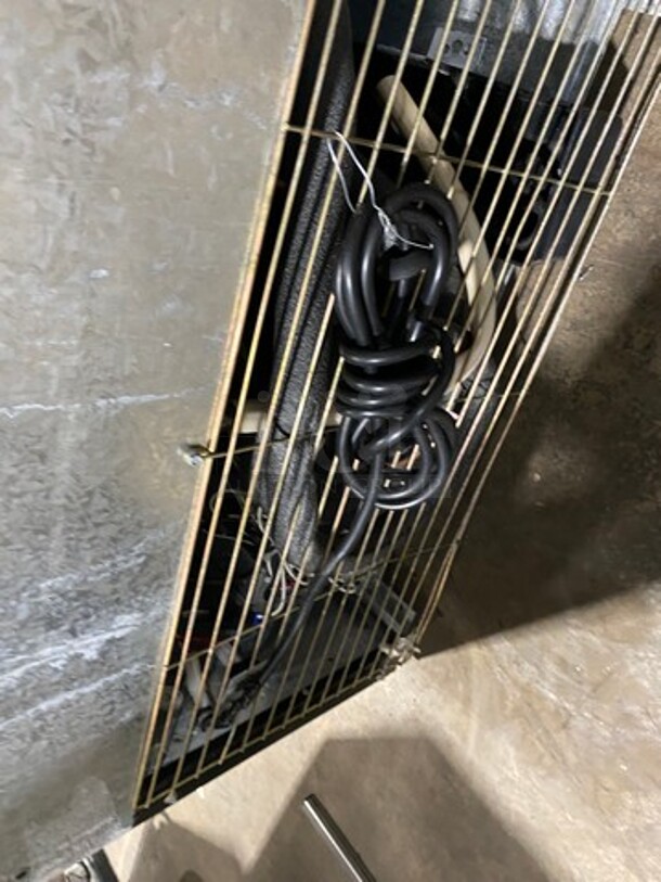 Imbera Commercial Single Door Reach In Cooler Merchandiser! With View Through Door! Model: G319CO2 SN: 111161010359 115V 60HZ 1 Phase - Image 7 of 7