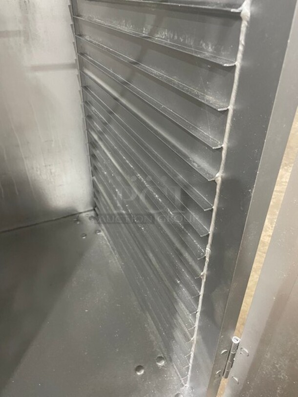 WOW! 40 Pan End Load Enclosed Bun/Sheet Pan Rack! On Commercial Casters! - Image 6 of 7