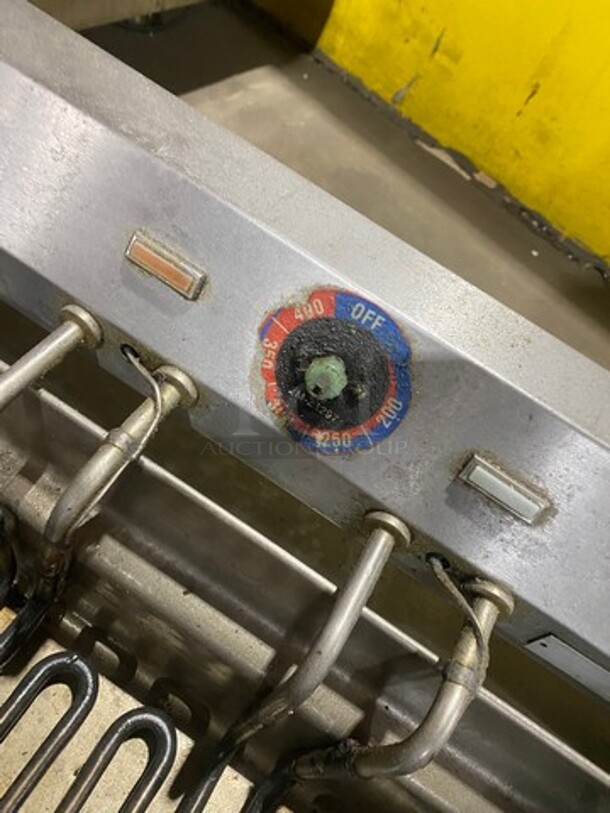 Commercial Countertop Electric Powered Deep Fat Fryer! With Metal Frying Baskets! All Stainless Steel! On Small Legs! - Image 7 of 8