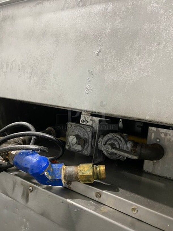 MagiKitch'n Commercial Countertop Gas Powered Flat Top Griddle! With Back And Side Splashes! All Stainless Steel! WORKING WHEN REMOVED! - Image 8 of 9