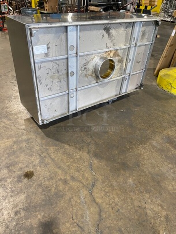 GOOD CONDITION! Captive Aire Commercial 6Ft Exhaust Hood! With Captive Aire Exhaust Fan! All Stainless Steel! Model: 4224VHB, Model: DU12HFA - Image 3 of 11