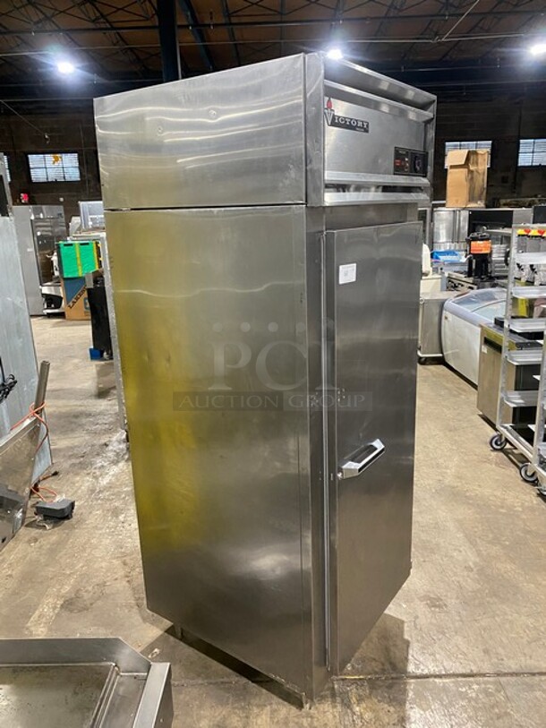 Victory Commercial Single Door Reach In Freezer! All Stainless Steel! Model: FS1DS7EW SN: M0521533! 115V 1 Phase! On Legs! - Image 2 of 9