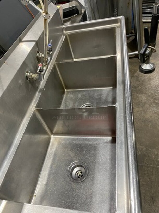 Commercial 3 Compartment Dish Washing Sink! With Single Side Drain Board! With Jet Spray Assembly! With Back Splash! On Legs! - Image 5 of 7
