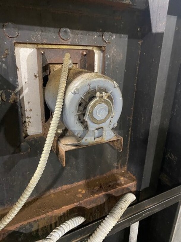 Blodgett Commercial Electric Powered Double Deck Convection Oven! With Metal Oven Racks! All Stainless Steel! On Legs! Model: EZE1 SN: 0780H5416102 208/220V 60HZ 3 Phase - Image 7 of 10