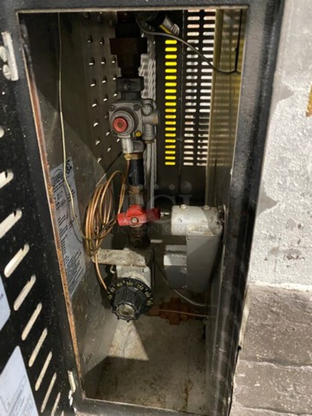 Marsal Commercial Natural Gas Powered Single Deck Pizza/ Baking Oven! All Stainless Steel! On Legs! Model: MB236 SN: 5672 - Image 9 of 10