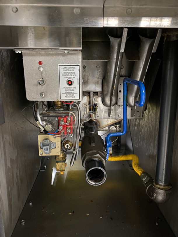 Southbend Commercial Natural Gas Powered 2 Bay Deep Fat Fryer! With Raised Back Splash And Small Salamander Shelf! With 4 New Frying Baskets! All Stainless Steel! On Casters! - Image 8 of 11