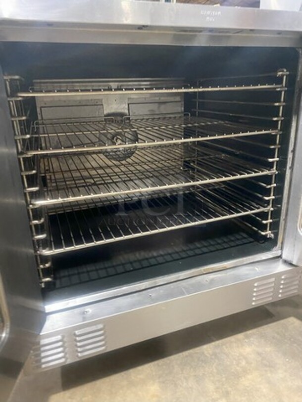 Great! Garland Master 200 Series Natural Gas Powered Single deck Convection Oven! With Legs! With Metal Racks! Model 200!  - Image 5 of 9