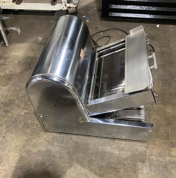 Berkel Commercial Countertop Bread Loaf Slicer! Model: MB3/8 SN: 9211110100766 115V 60HZ 1 Phase - Image 4 of 9