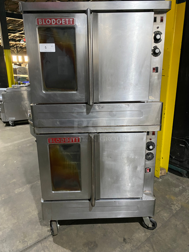 Blodgett Commercial Electric Powered Double Deck Convection Oven! With 1 View Through Door And 1 Solid Door! With Metal Oven Racks! All Stainless Steel! On Casters! 2x Your Bid Makes 1 Unit!