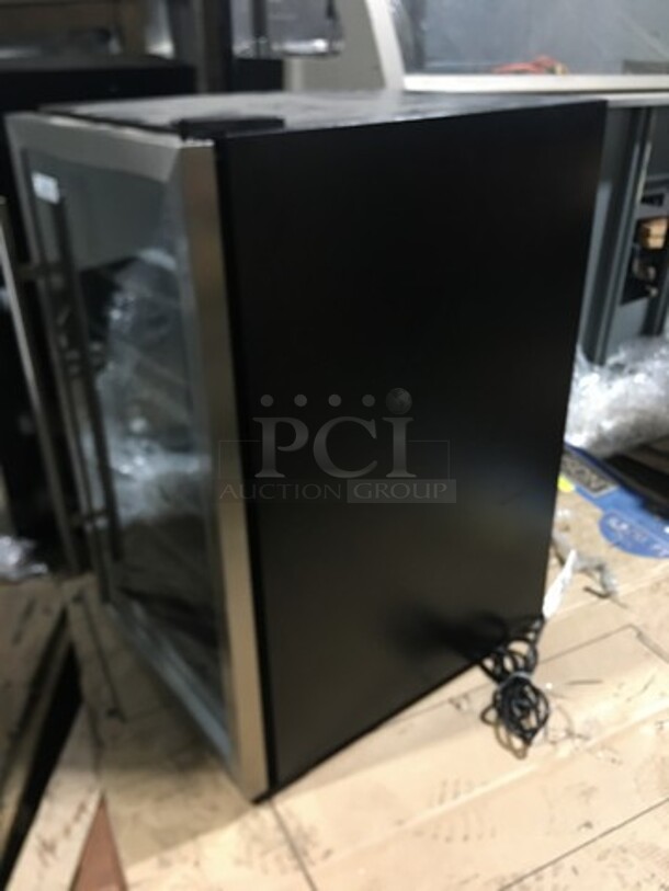 NEW! OUT OF THE BOX! SCRATCH-N-DENT! Danby Single Door Wine Bottle Cooler/Chiller! With View Through Door! With Racks! 38 Wine Bottle Capacity! Model: DWC040A3BSSD 115V - Image 2 of 10
