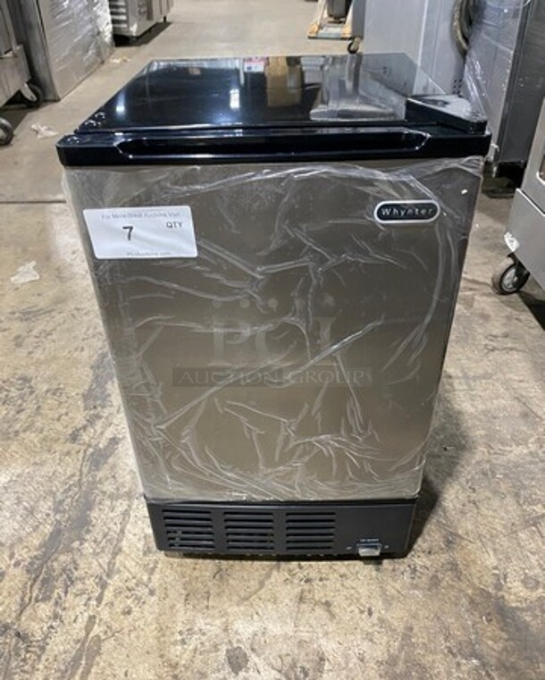 NEW! OUT OF THE BOX! SCRATCH-N-DENT! Whynter Undercounter Built In Ice Maker! 12LB Ice Capacity! All Stainless Steel! Model: UIM155 115V - Image 1 of 7