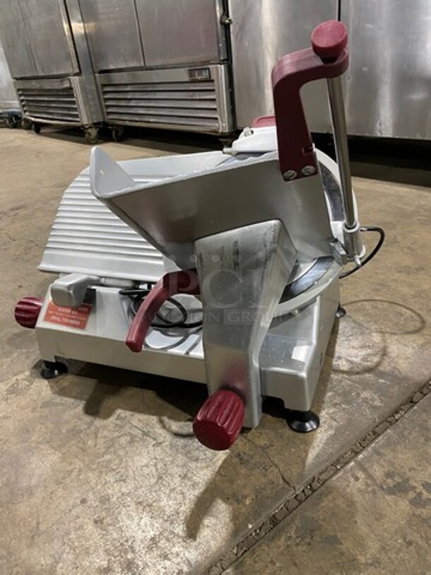 NICE! Berkel Commercial Countertop Deli/Meat Slicer! All Stainless Steel! Model: 827APLUS SN: EN1050111 115V 60HZ 1 Phase - Image 4 of 11