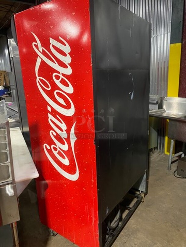 True Commercial 2 Door Reach In Refrigerator Merchandiser! With View Through Sliding Doors! With Poly Coated Racks! Model: GDM37 SN: 5136981 115V 60HZ 1 Phase! Working When Removed! - Image 3 of 10