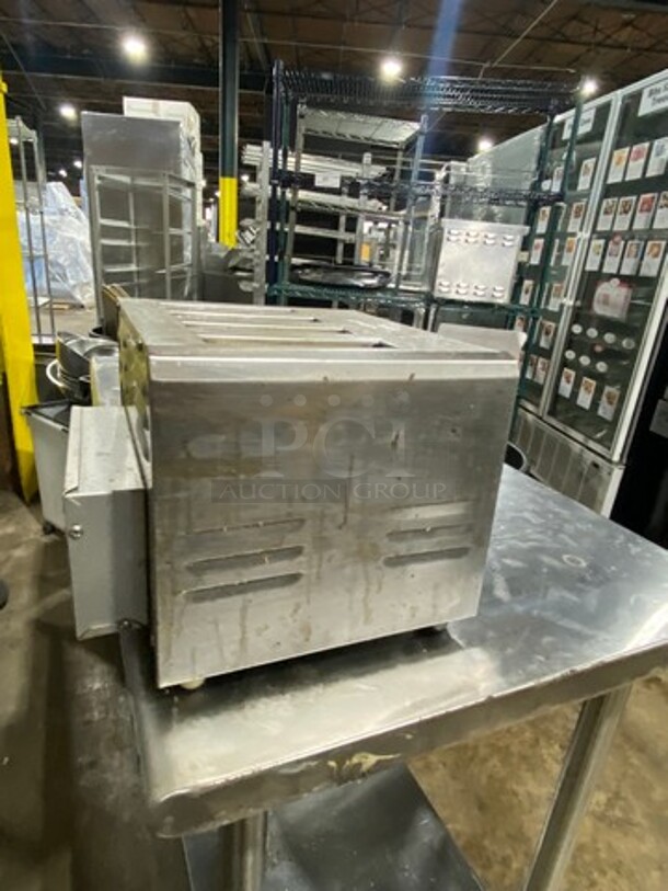 Adcraft Commercial Countertop 4 Slot Toaster! Model: CT04 SN: 07130040036 120V - Image 4 of 8