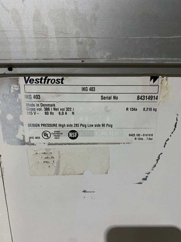 Vestfrost Floor Style Reach Down Ice Cream Freezer! Model IKG403 Serial 84314914! 115V 1 Phase!  - Image 8 of 9
