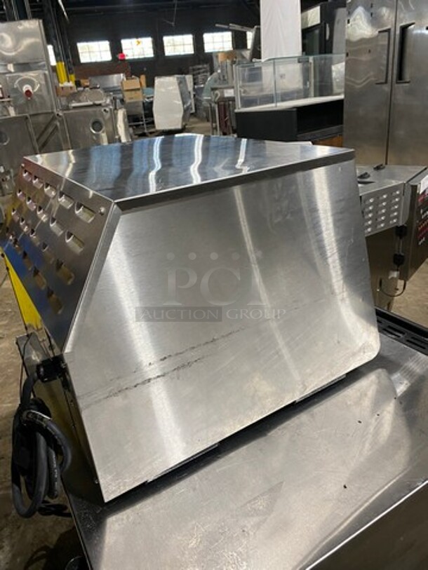 Hatco Commercial Countertop Conveyor Toaster! All Stainless Steel! Model: ITQ17502C SN: 6079551506 208V 60HZ 1 Phase - Image 2 of 8