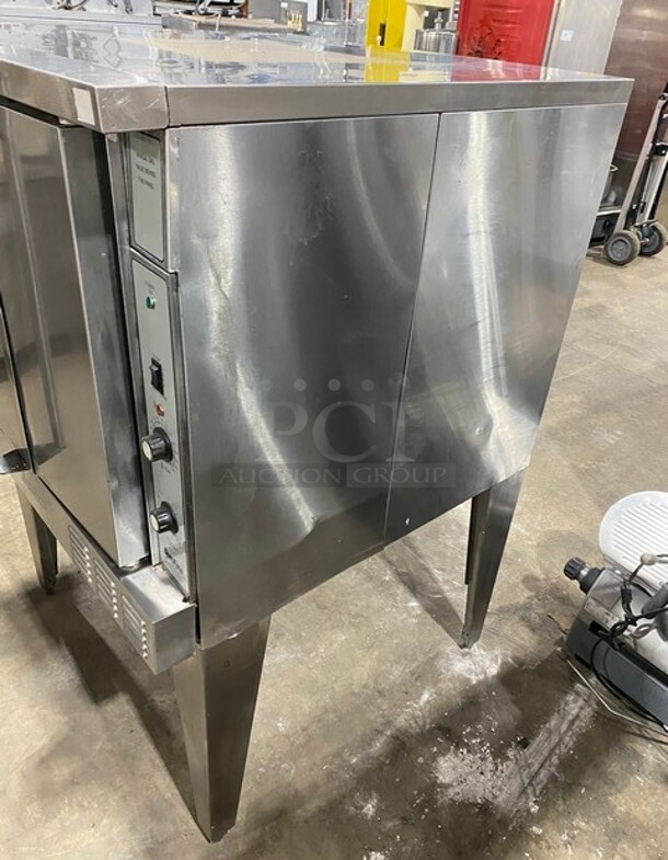 Sunfire Commercial Natural Gas Powered Single Deck Convection Oven! With Solid Doors! Metal Oven Racks! All Stainless Steel! On Legs! Model: SCOGS10S SN: 1207230000399 - Image 2 of 9