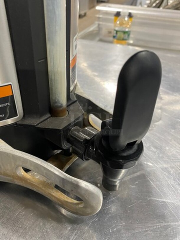 Commercial Countertop Hot Beverage Dispenser! Stainless Steel Body! Model: SHSERVER SN: TS00429602 - Image 5 of 6