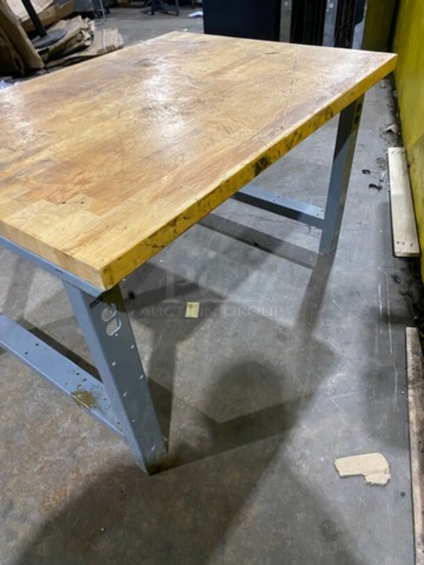Commercial Butcher Block Table! Stainless Steel Body! On Legs! - Image 4 of 7