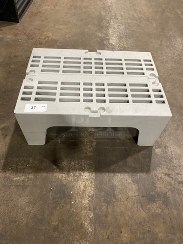 Cambro Grey Poly Dunnage Rack! - Image 1 of 5