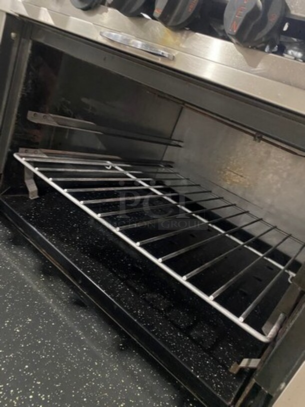 Southbend Commercial Natural Gas Powered 12 Burner Stove! With Raised Back Splash And Salamander Shelf! With 2 Full Size Oven Underneath! All Stainless Steel! On Casters! WORKING WHEN REMOVED! - Image 8 of 10