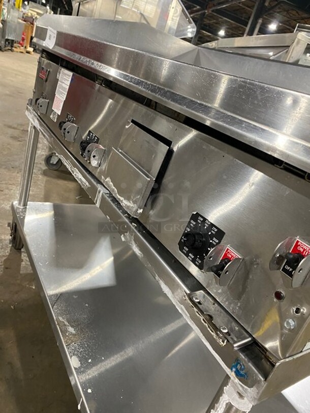 Lang Commercial Countertop Natural Gas Powered Mirror Shine Polish Top Flat Top Griddle! With Back And Side Splashes! All Stainless Steel! - Image 6 of 10