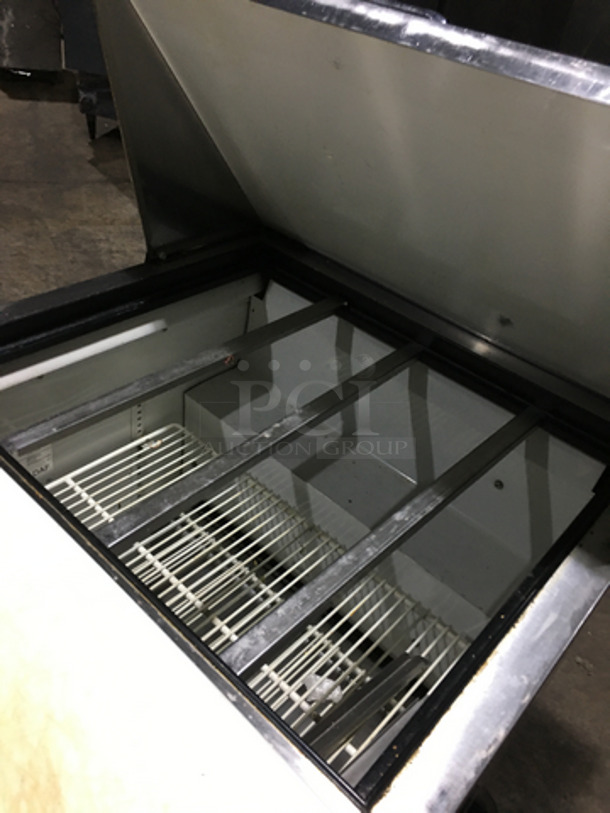 BEAUTIFUL! True Commercial Refrigerated Sandwich Prep Table! With Cutting Board! With Poly Coated Racks! All Stainless Steel! On Casters! Model: TSSU-27-12M-B SN: 14301980 115V 60HZ 1 Phase - Image 7 of 10