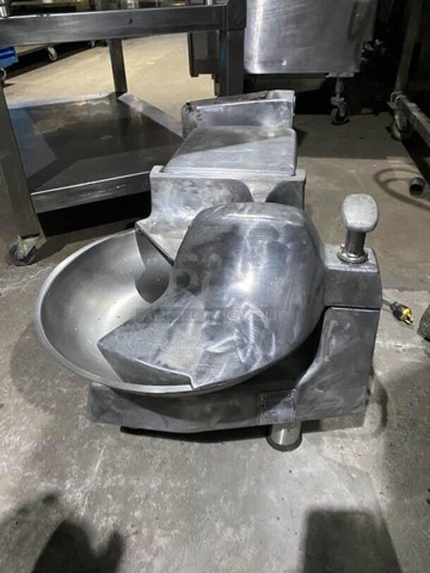Hobart Counter Top Heavy Duty Buffalo Chopper! Model 84145! Serial 30-182-668! 115V 1 Phase!  - Image 2 of 9