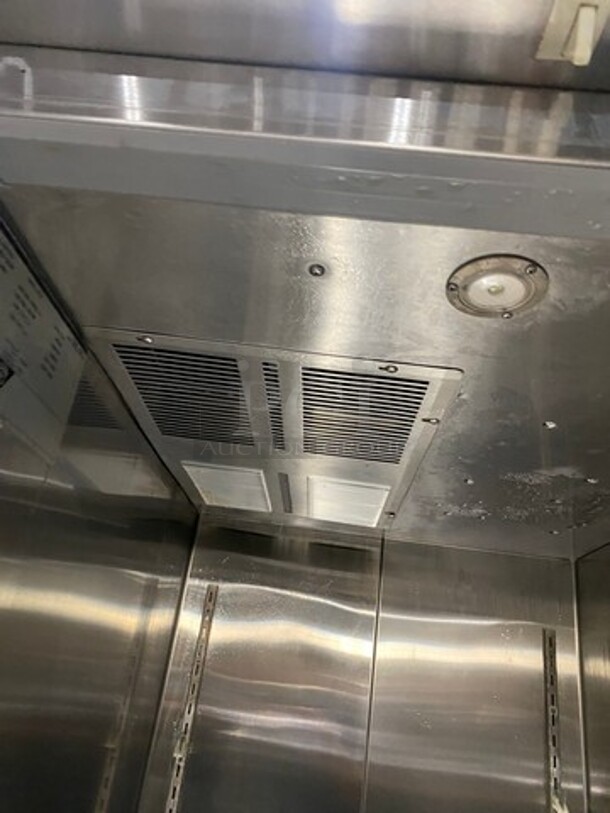 Norlake Commercial Single Door Reach In Refrigerator! All Stainless Steel! On Casters! Model: NR241SSS SN: 15041435 115V 60HZ 1 Phase - Image 6 of 9