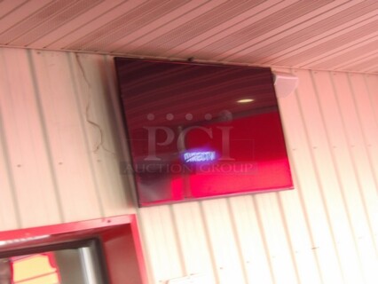 55" Vizio Flatscreen TV, Working, W/Wall Mount
Location Patio
**LABOR FOR REMOVAL ADDITIONAL FEE, CONTACT MISSOURI DIVISION FOR LABOR QUOTE OR ADDITIONAL QUESTIONS.
