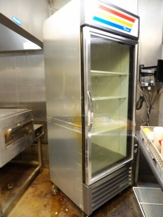True Single (Glass) Door, Stainless, Upright, Reach-In Cooler. TESTED AND WORKING 

Model GDM-26-HC~TSL01. 

7'5"(H)x2'5.5"(W)x2'5"(D)