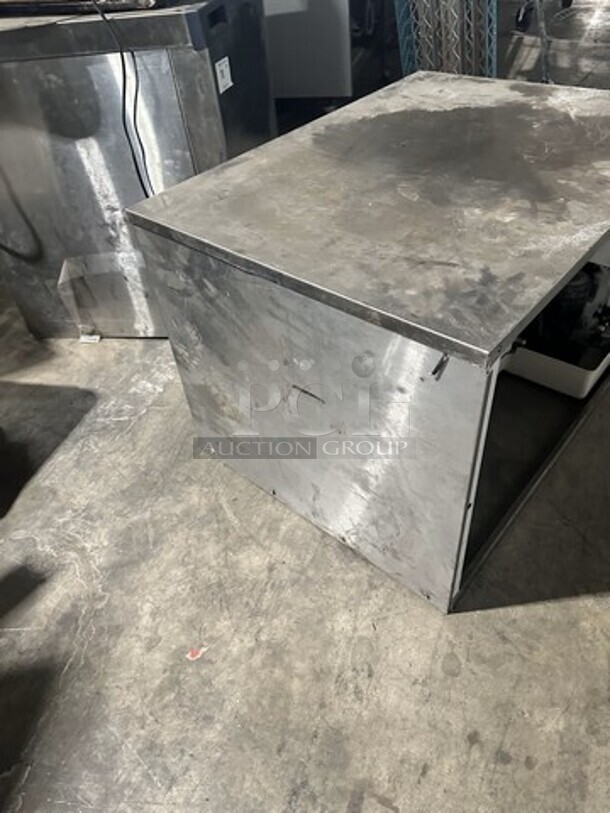 Manitowoc Commercial Ice Maker Machine Head! All Stainless Steel! Model: BY0494NS SN: 951663037 115V 60HZ 1 Phase - Image 6 of 7