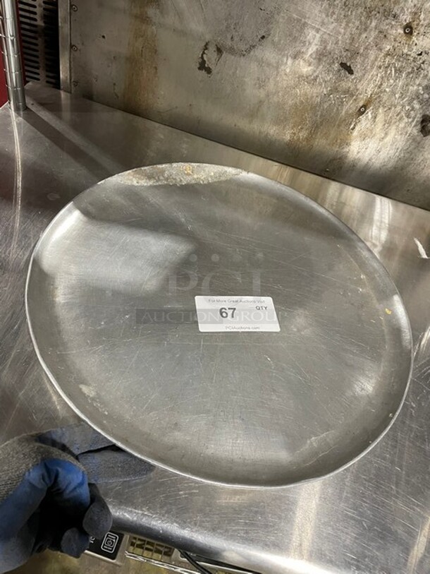 Round Food/Pizza Baking Pan! - Image 1 of 3