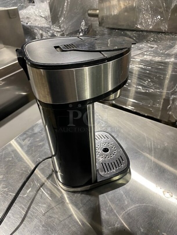Hamilton Beach Countertop K Cup Single Cup Coffee Maker! - Image 3 of 7