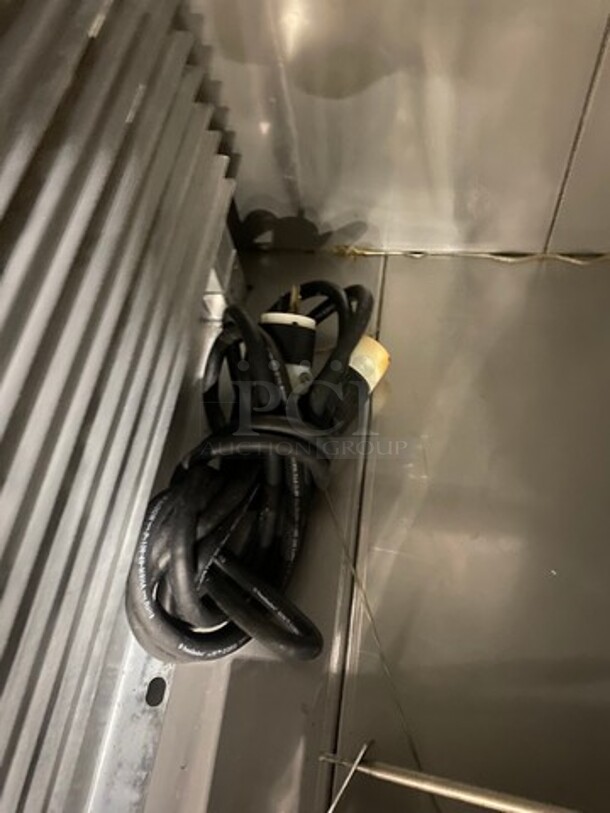 Carter Hoffman All Stainless Steel Insulated Warming/Proofing Cabinet! Holds Full Size Trays!  Model PH1825 Serial 16419780100156030F05! 120V 1Phase! On Casters!   - Image 9 of 9