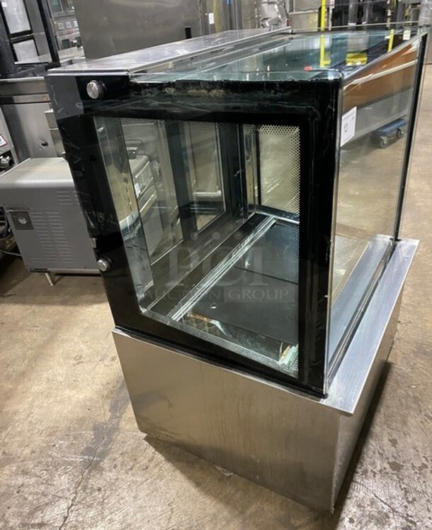 Marchia Commercial Refrigerated Bakery Display Case Merchandiser! With Rear Access Doors! Stainless Steel Body! Model: G300BF SN: 2008119S! 110V! - Image 2 of 8