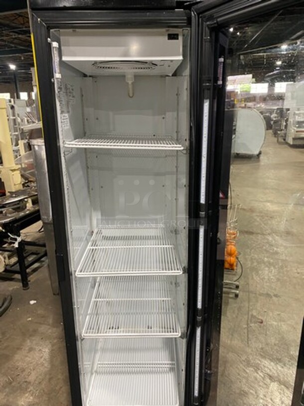 2016 Imbera Single Door Refrigerated Reach In Cooler Merchandiser! With View Through Door! With Poly Coated Racks! Model: VR09CCC02 SN: 642160501450 115V 60HZ 1 Phase - Image 5 of 8
