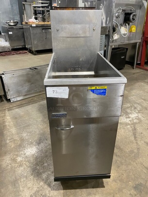 2016 Pitco Commercial Natural Gas Powered 40 LBS Deep Fat Fryer! With BacK Splash! Stainless Steel! On Legs! MODEL 40D SN:G16KC0297  - Image 1 of 8