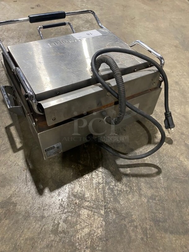 Waring Commercial Countertop Panini/Sandwich Supremo Grill! All Stainless Steel! Press With Ribbed Surface! WORKING WHEN REMOVED! Model: WPG250 SN: 150113 120V 60HZ - Image 3 of 7