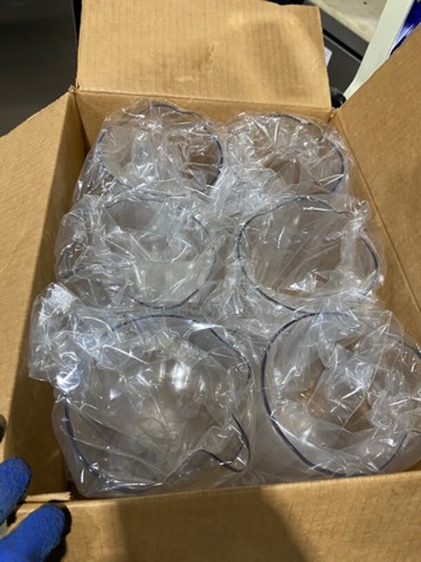 NEW! IN THE BOX! ALL ONE MONEY! Carlisle Clear Poly 60 OZ Pitcher! - Image 2 of 7