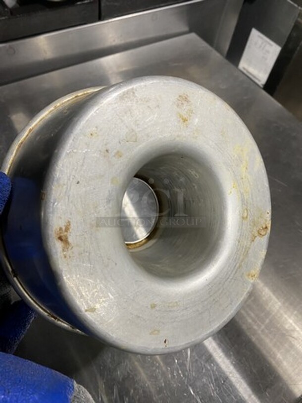 Alluminum Cake Bun Pans! 5 X Your Bid - Image 3 of 4