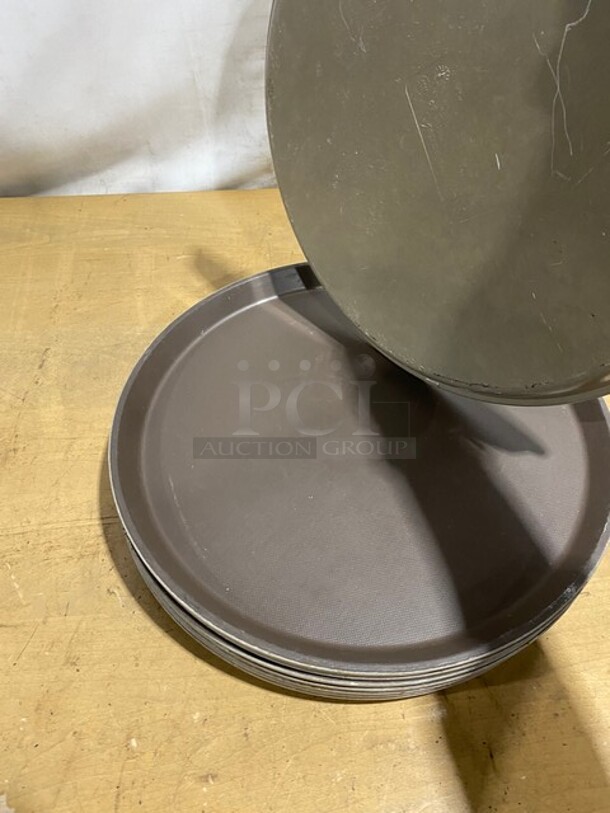 Cambro Round Non-Skid Serving Trays! 8X Your Bid!  - Image 5 of 5